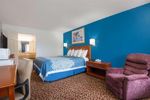 Knights Inn Colorado Springs Central image 22