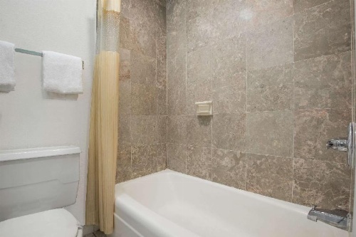 Knights Inn Colorado Springs Central image 39